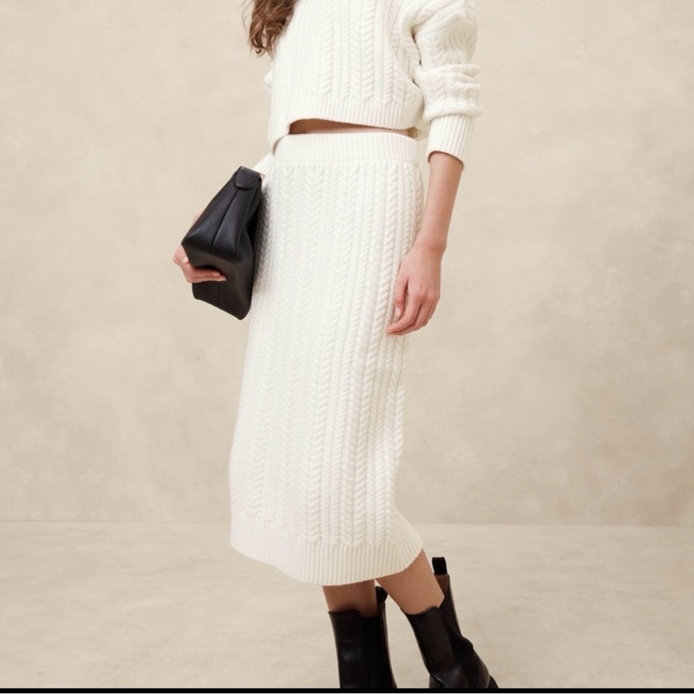NWT | Banana Republic Ivory Cable Knit Midi Skirt